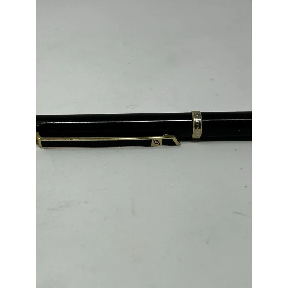 Vintage Fisher Space Pen Black Lacquer Gold Trim Ballpoint Pen PR4F USA Working
